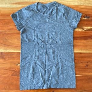 Lululemon swiftly gray T-shirt